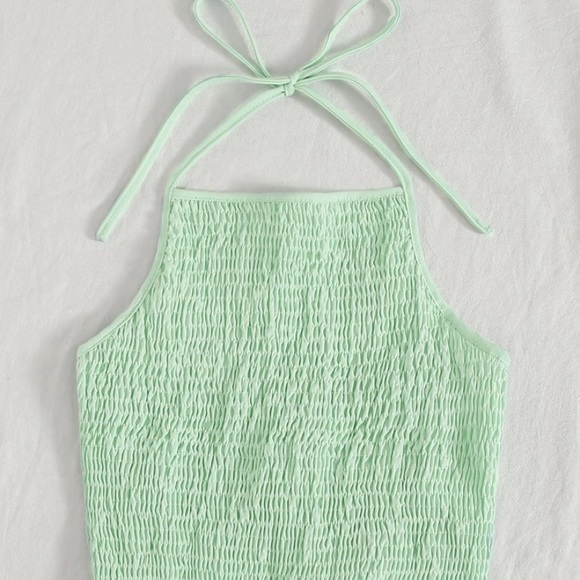 Mint color mesh  crop top - Picture 4 of 4